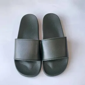 صنادل صيفية للرجال والنساء على الموضة باللون . Fashion Black Summer Men's and Women's Sandals