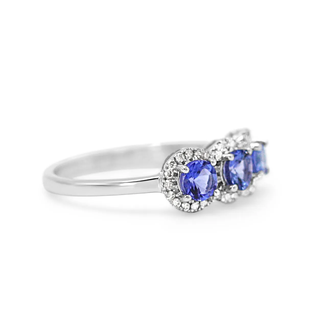 18ct White Gold Tanzanite & Diamond Ring