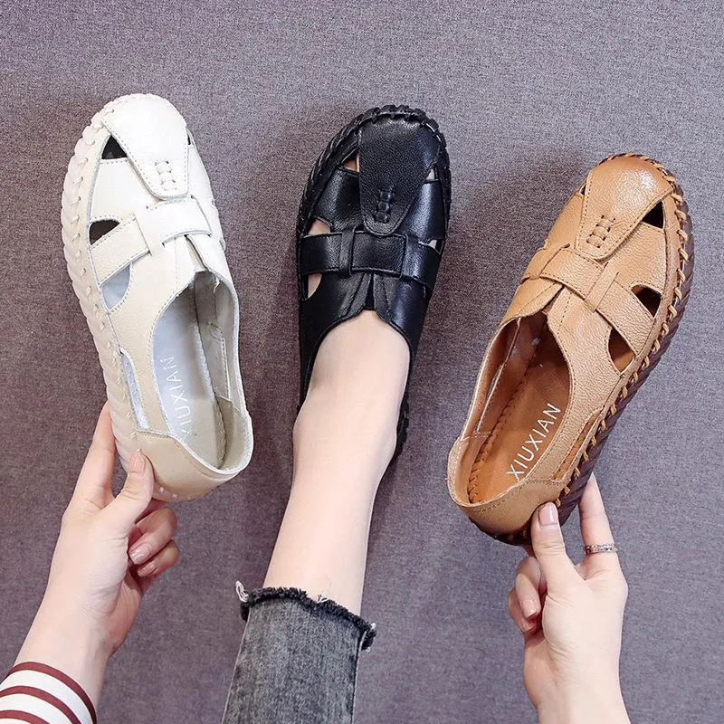 Chicvane Plus Size Leather Cut Out Closed Toe Flat Rome Sandals