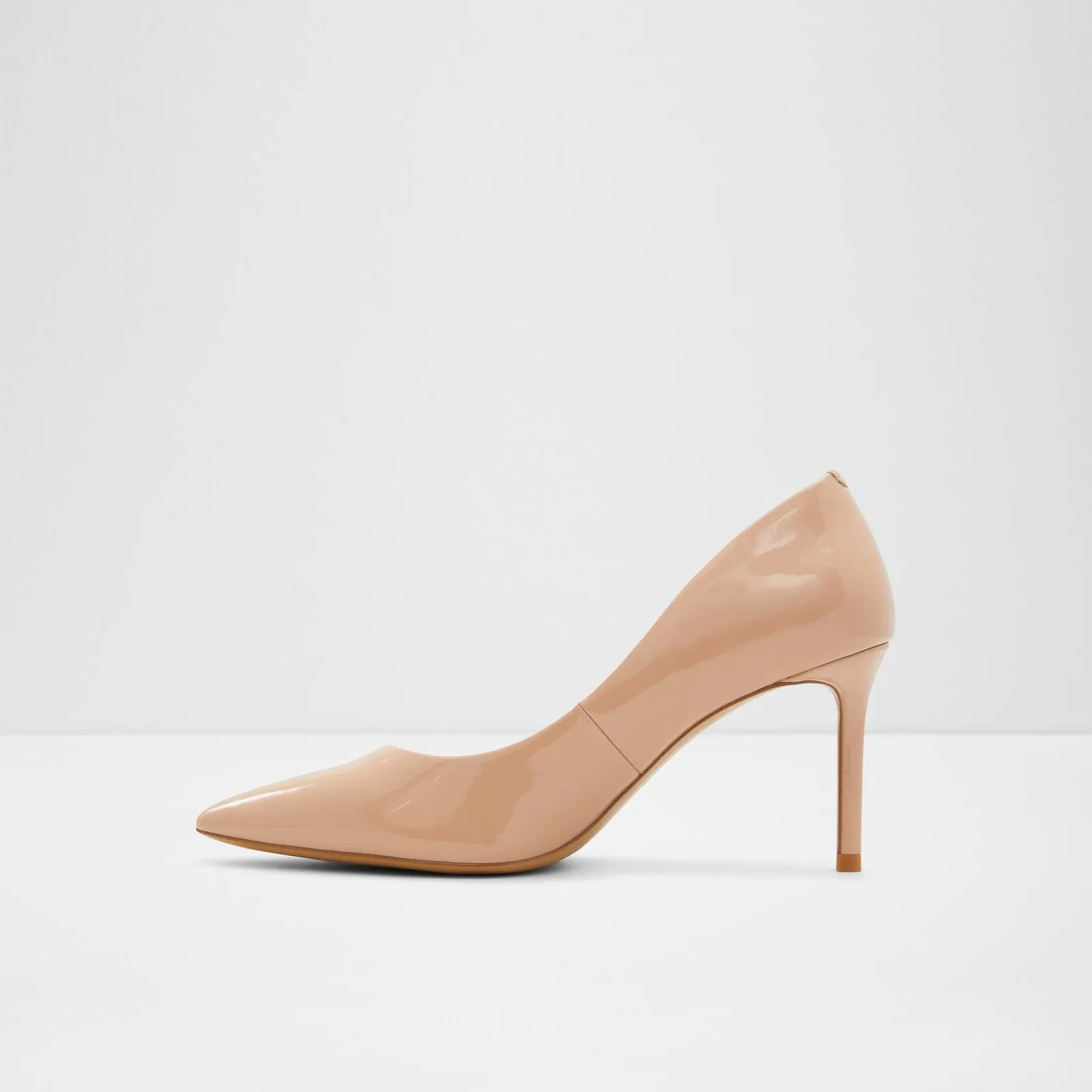 Stessymid black woman heels