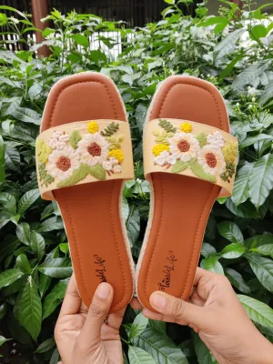 White Sunflower Embroidered Heel Sliders