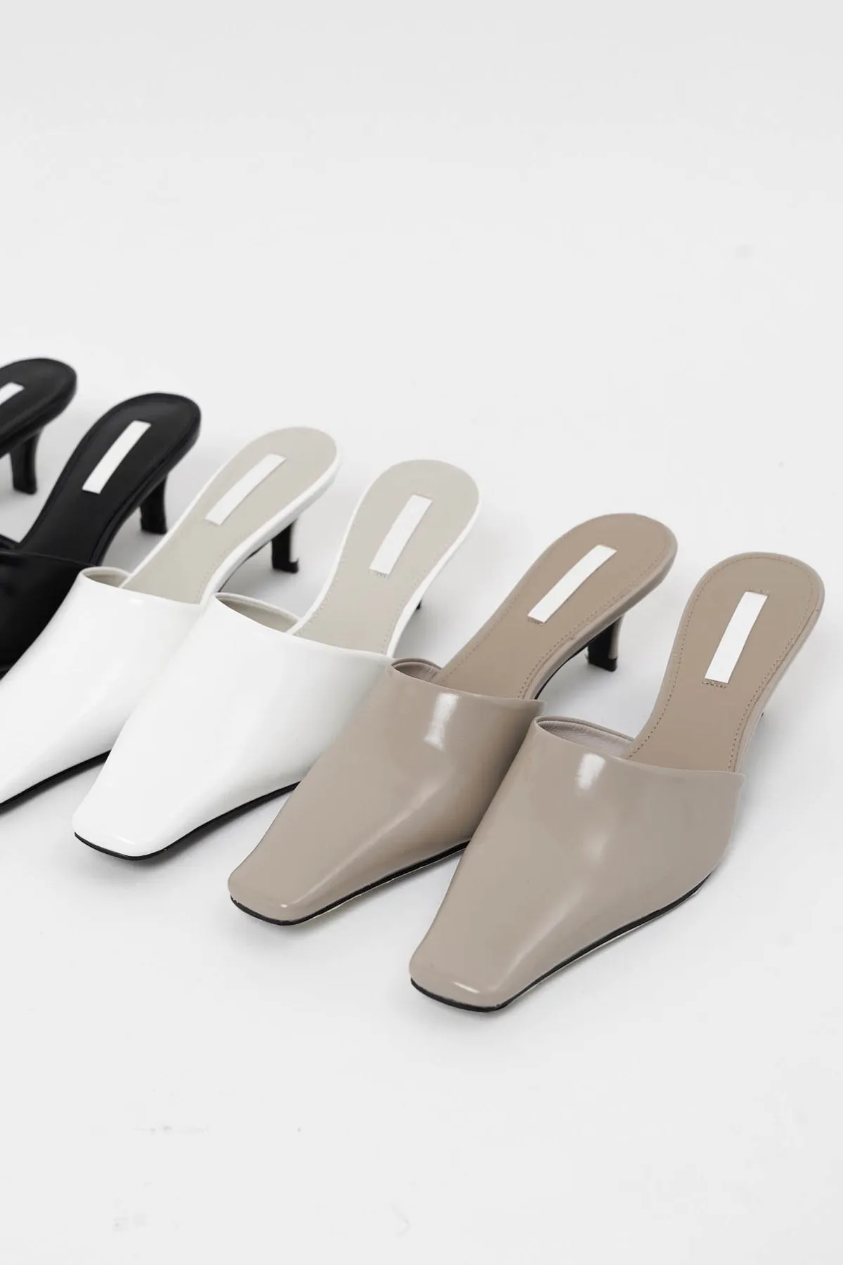 Zyla Mules In Taupe